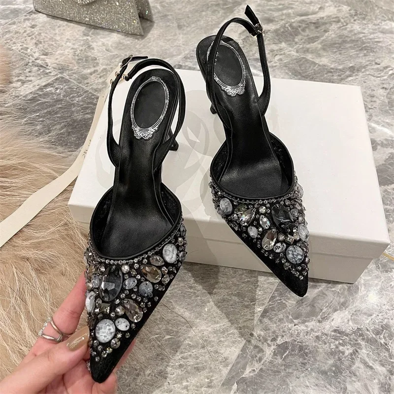 Water Shoes - Baotou น้ําเพชรลูกไม้คริสตัลรองเท้าแตะผู้หญิงใหม่รองเท้าส้นสูงรองเท้าแต่งงานเซ็กซี่รองเท้าเดียว